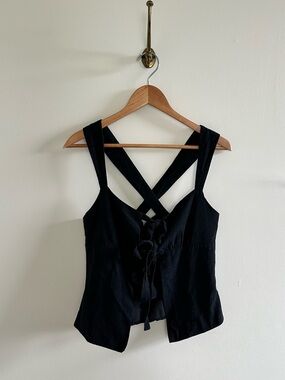 Linen blend black Tie front tank- M
